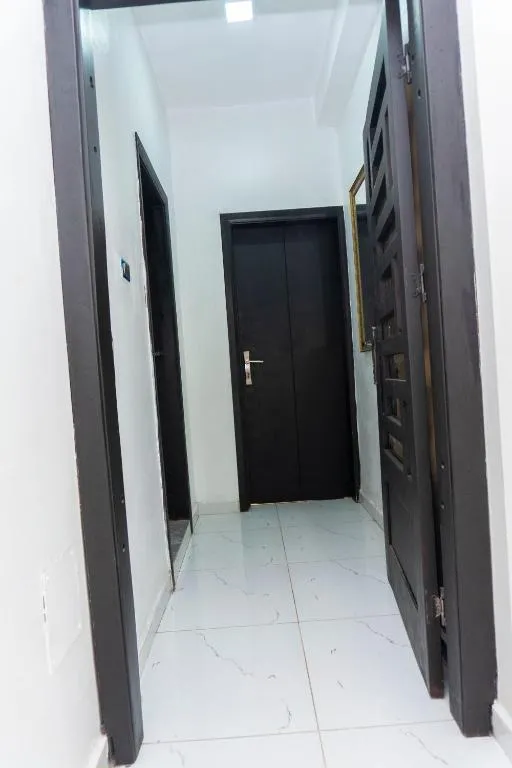 Image 3 of A2 Shaumba