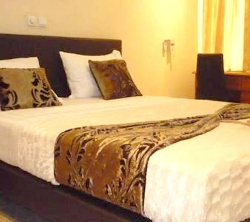 Image 6 of Appartement de 3 chambres avec balcon et wifi a KinshasaELv