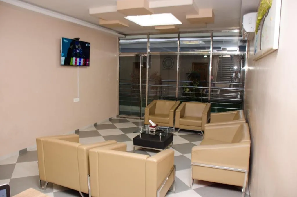 Image 5 of HOTEL PLATINUM
