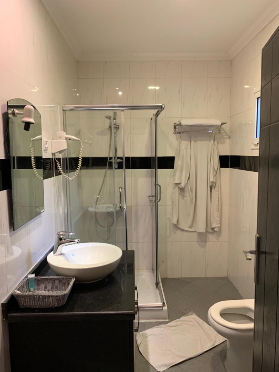 Image 2 of Capital Hôtel