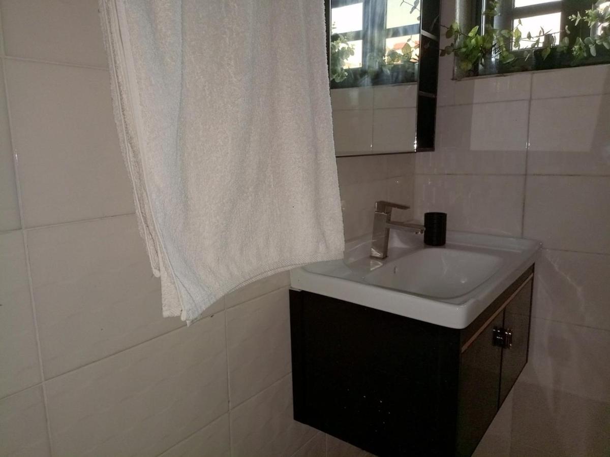 Image 2 of Furnished Downtown 2 Bedrooms