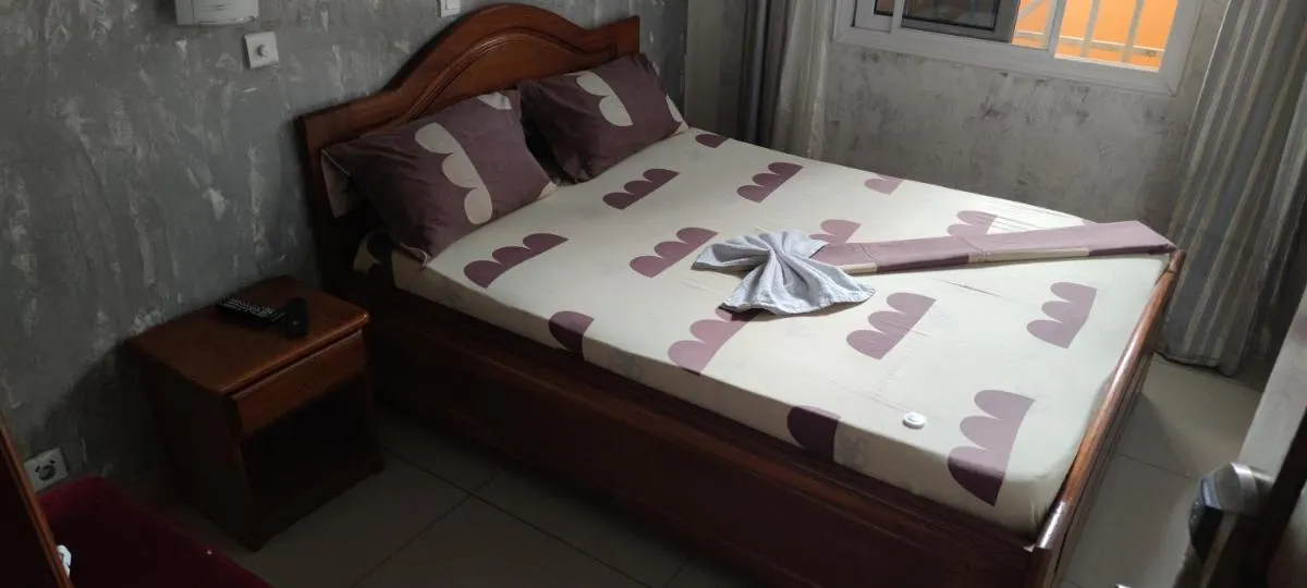 Image 1 of HOTEL-LE-PARISIEN