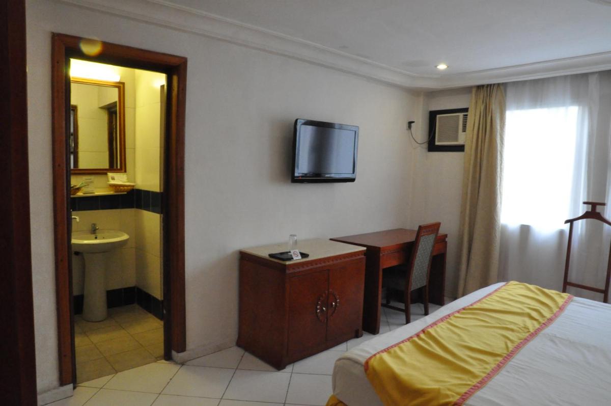 Image 5 of Hôtel Saphir