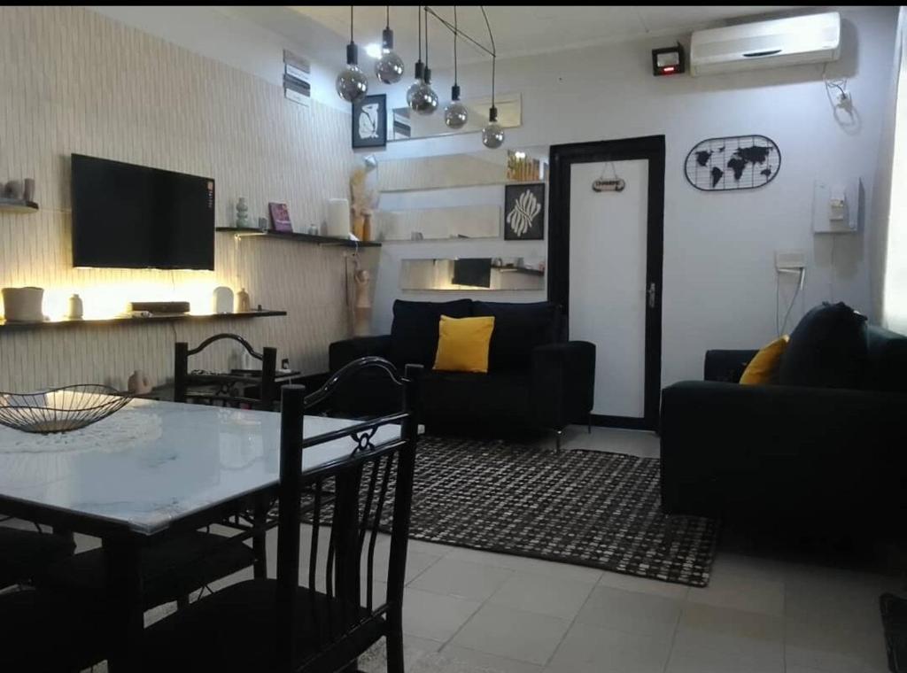 Image of LM Home your haven with solar panels