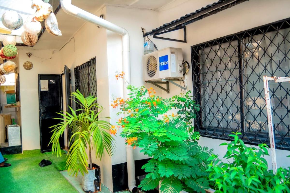 Image 5 of LM Home your haven with solar panels