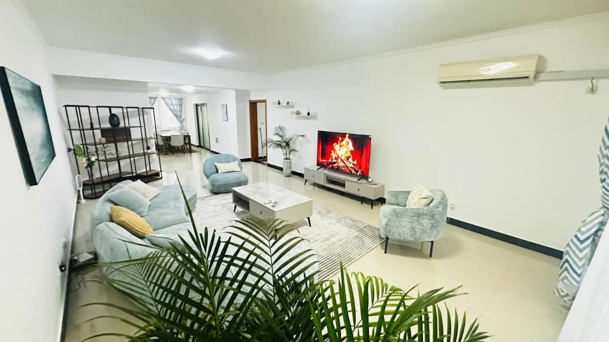 Image 4 of Lilas appartement