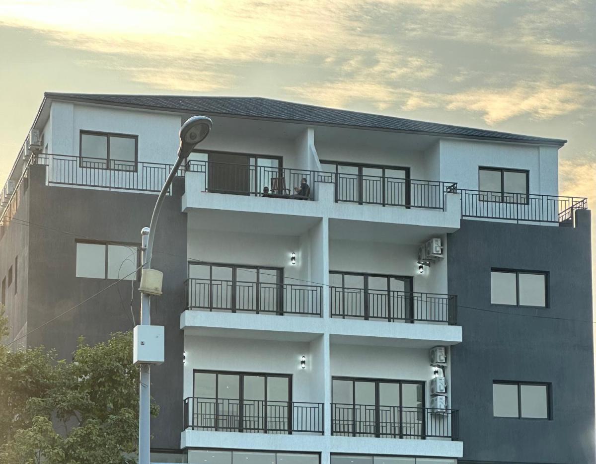 Image 5 of SYN – Corniche