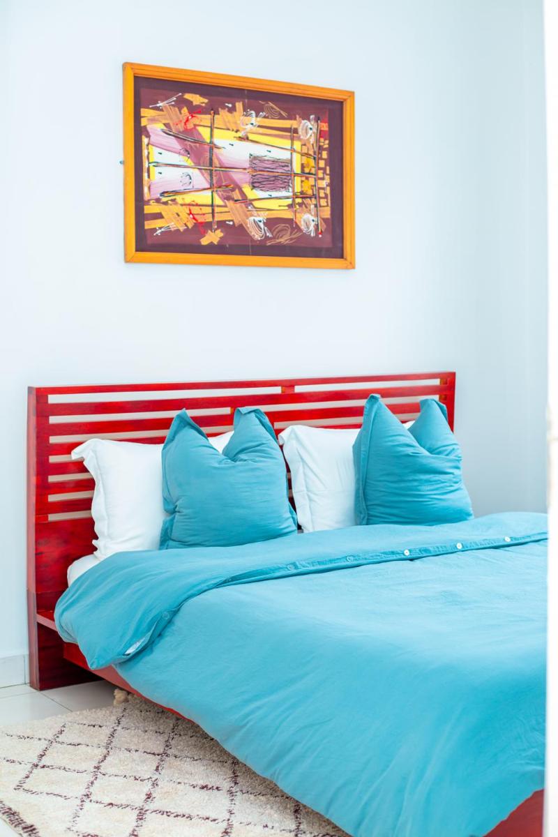 Image 6 of The Bacongo Gem