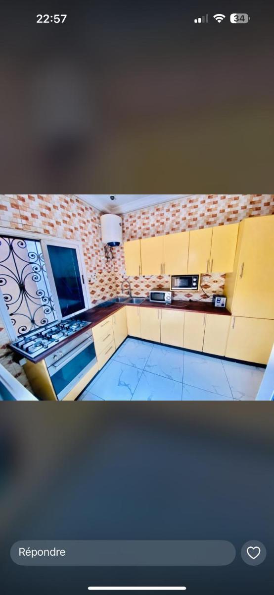 Image 3 of maison avec bar privé à kintélé